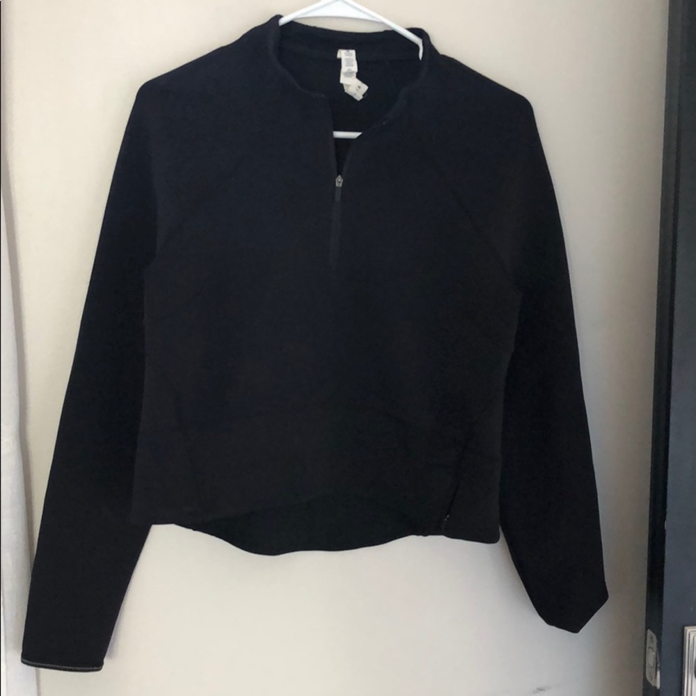 Cropped Lululemon Pullover